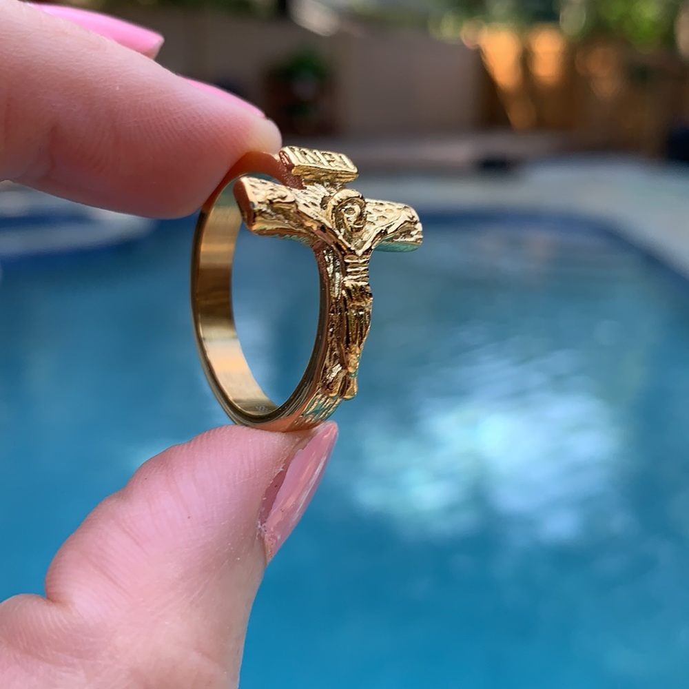 New Stainless Steel Crucifix Gold Plated Ring NWOT
